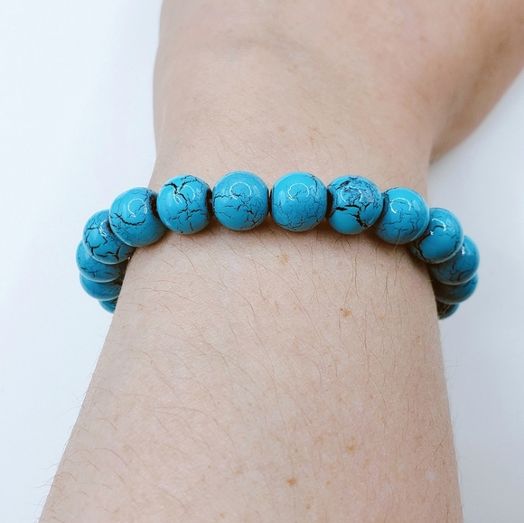 Turquoise Crackle Beaded Stretch Bracelet - Picture 3 of 8